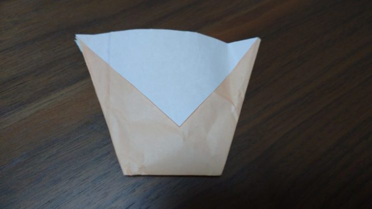 折り紙のコップ